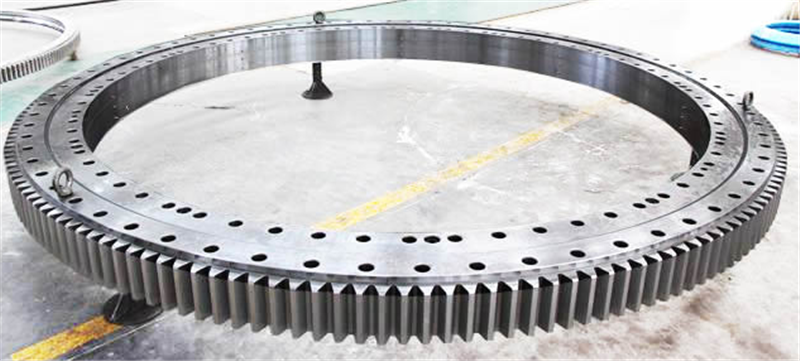 External Gear Three Row Roller Slewing Bearing For Mobile Harbour