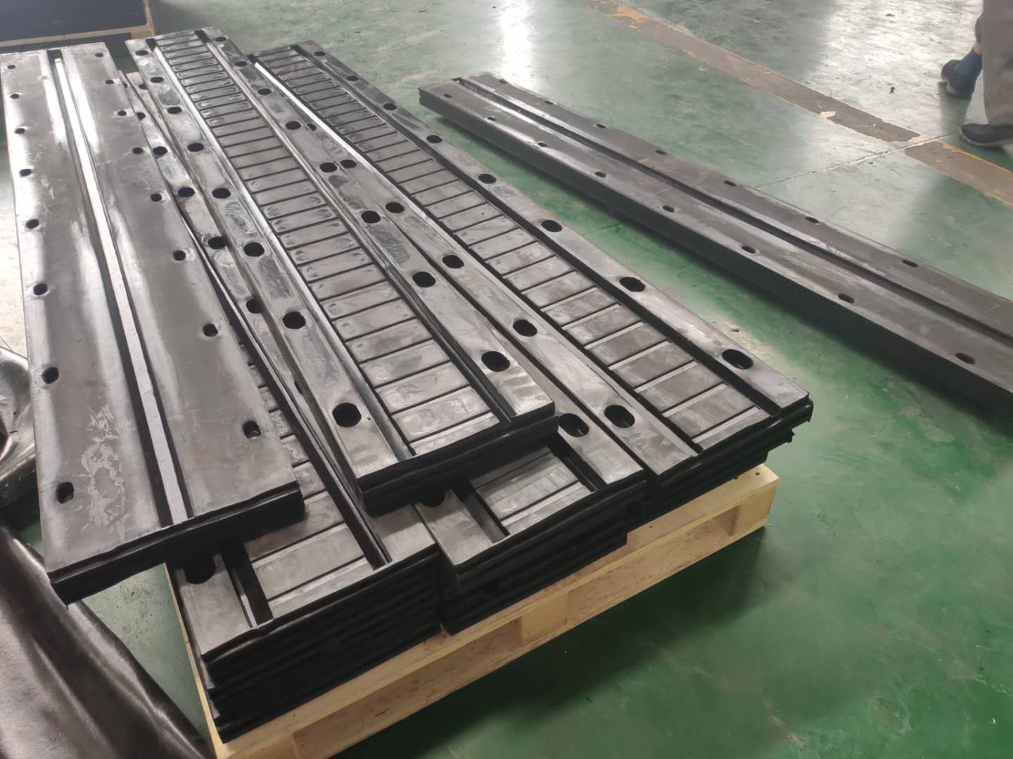 Elastomeric Expansion Joint For Bridge Manufacturer, Supplier ...