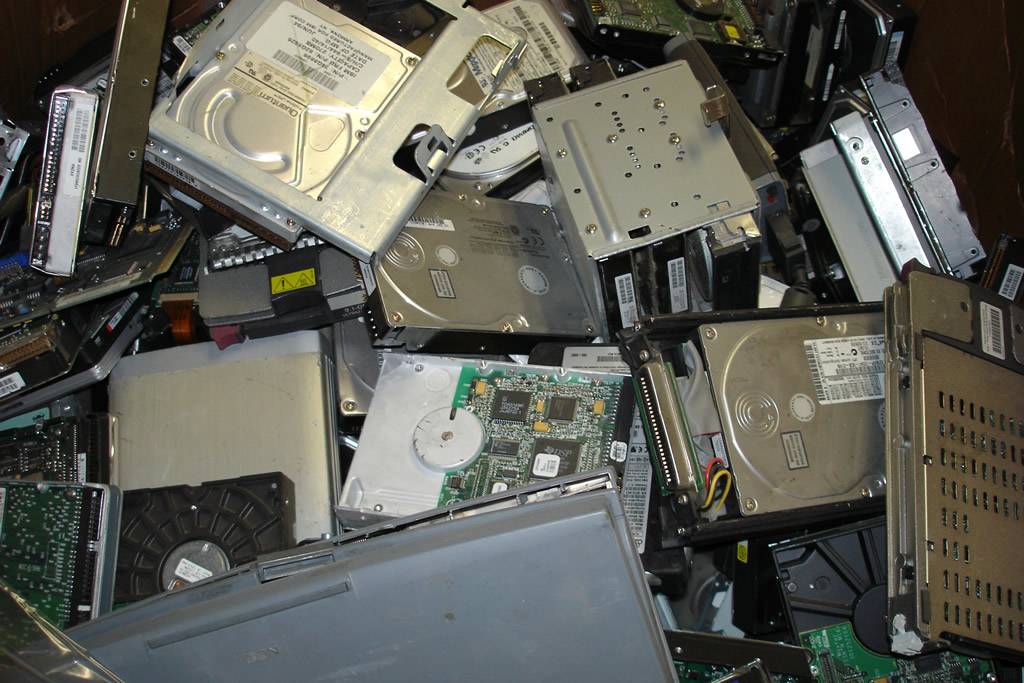 ELECTRONIC SCRAP AVAILABLE Manufacturer, Supplier & Exporter - ecplaza.net