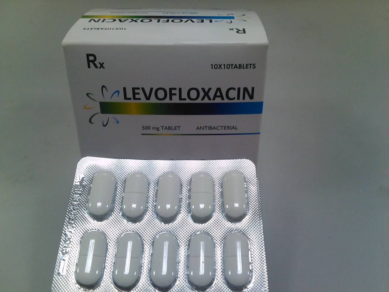 Левофлоксацин оптика. Левофлоксацин 500 капсулы. Levofloxacin 500 MG таблетки. Левофлоксацин Астерия 500мг. Левофлоксацин таблетки 500 мг нархи.