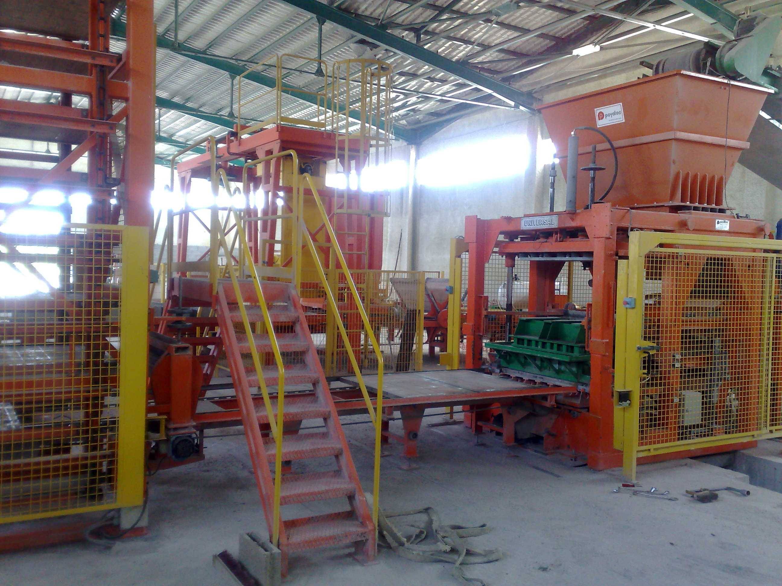 Selling Concrete Block Plant Manufacturer, Supplier & Exporter