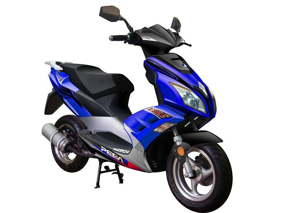 Скутер водж. Скутер hl500t-70. Скутер Action 125cc. Gst125t-25a скутер. Jonway gst125t-25a.