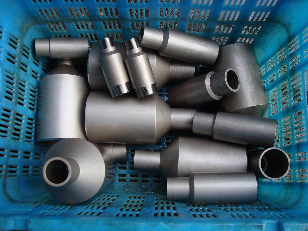 Sell Pipe Fittings. 
