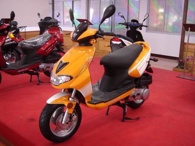 Scooter RY50QT-12 - ZHEJIANG RIYA MOTORCYCLE CO.,LTD