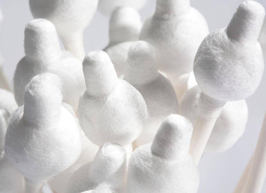 Cotton Bud, Made Of 100% Bleached Cotton, With Plastic Stick. 