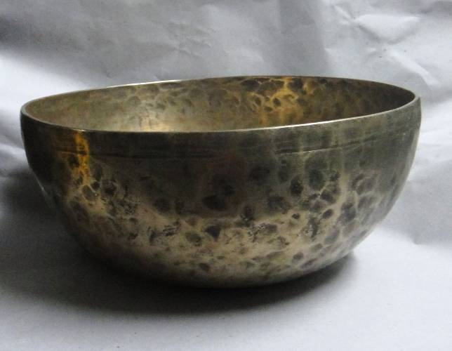 Antique Handmade Singing Bowls - Lord Buddha Himalayan Enterprises