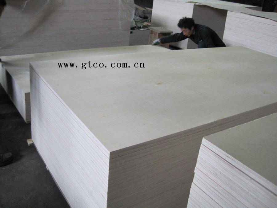 18mm Furniture Grade White Birch Plywood Blatic Birch Plywood