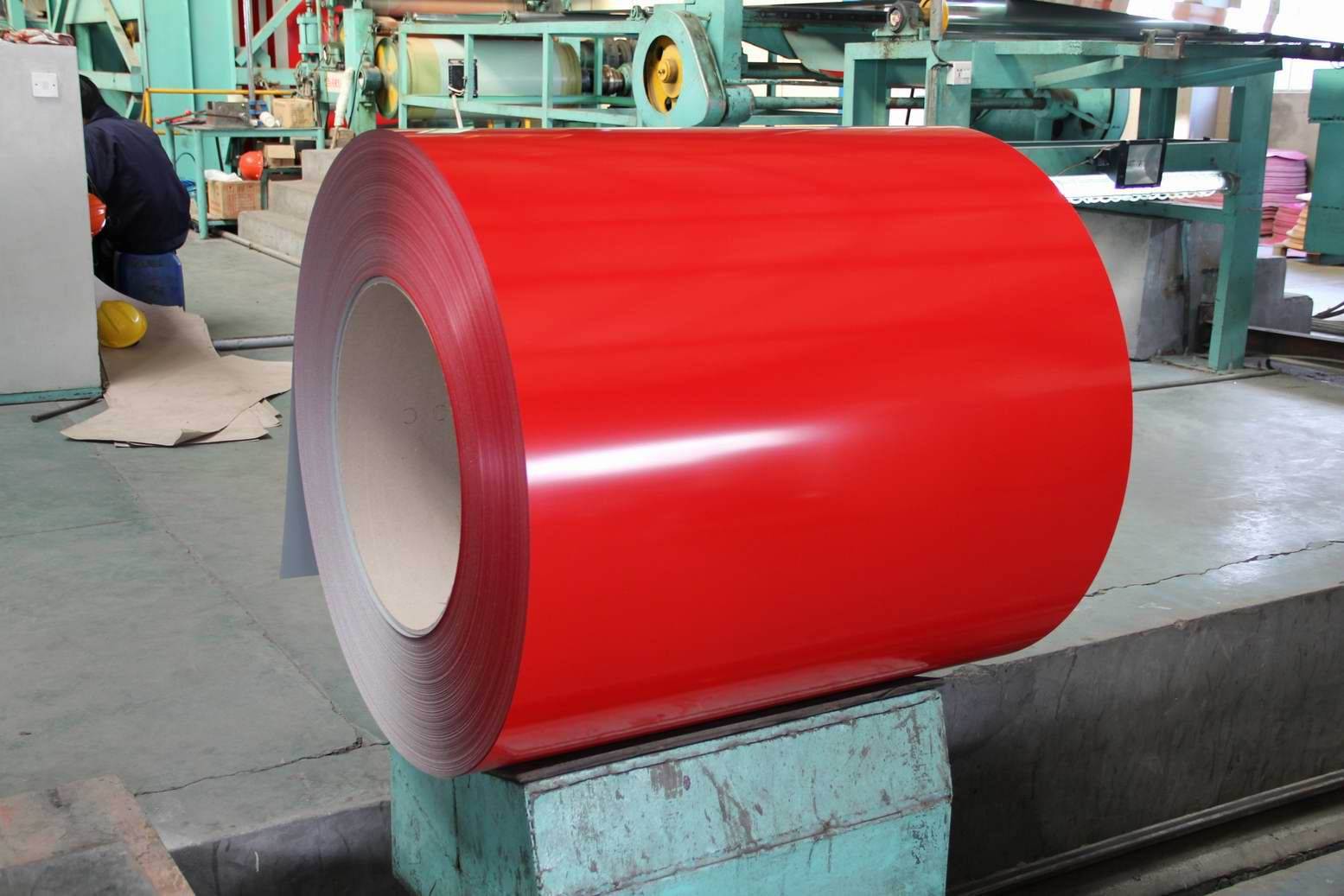 Покрыть полимерным покрытием. Prepainted Galvanized Steel Coils. Стальной гладкий лист окрашенный 3020 транспортный красный. Лист оцинкованный рулон. Рулон стальной.