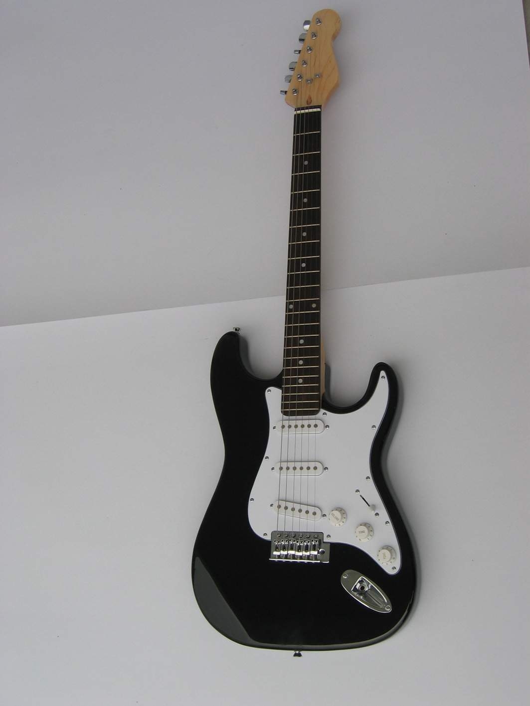 Guitar - Shaanxi Longstar New Materail Technologry Co.,Ltd - ecplaza.net