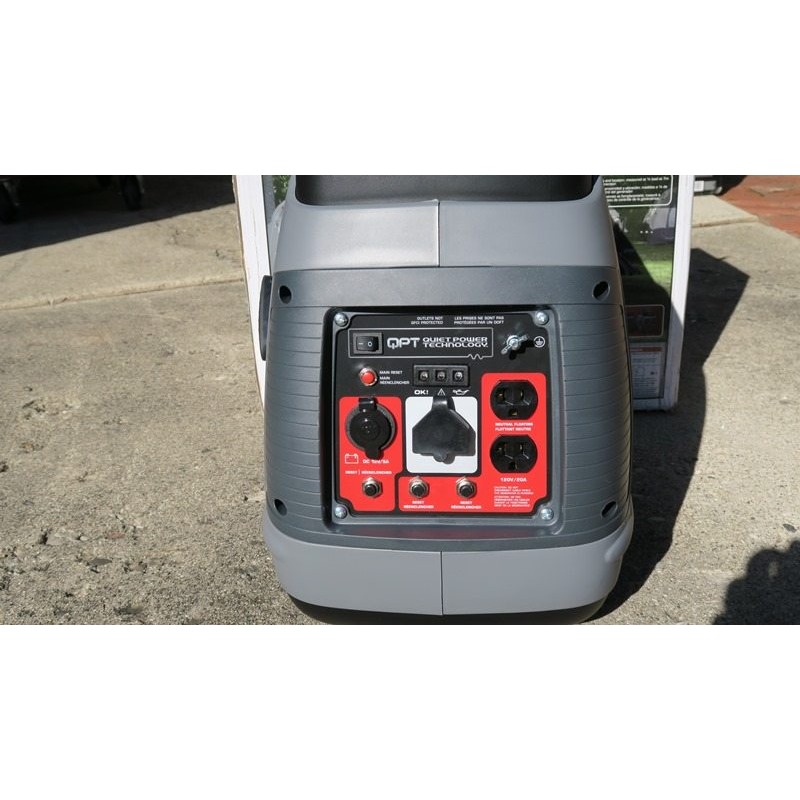 Briggs & Stratton P2200 - 1700 Watt PowerSmart Series Inverter ...