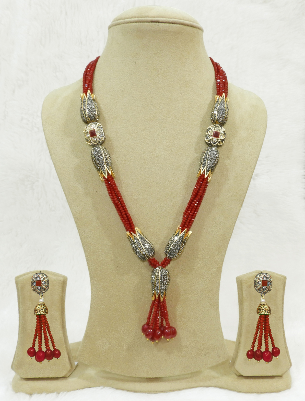 Babosa Sakhi Antique Kundan Pendant Multi Color String Jaipuri Necklace Set 