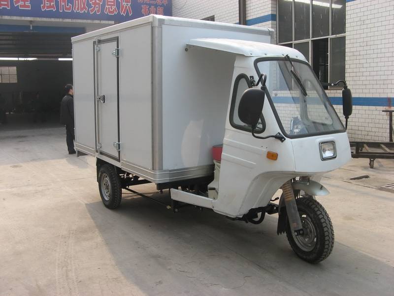 three wheel cargo motorcycle