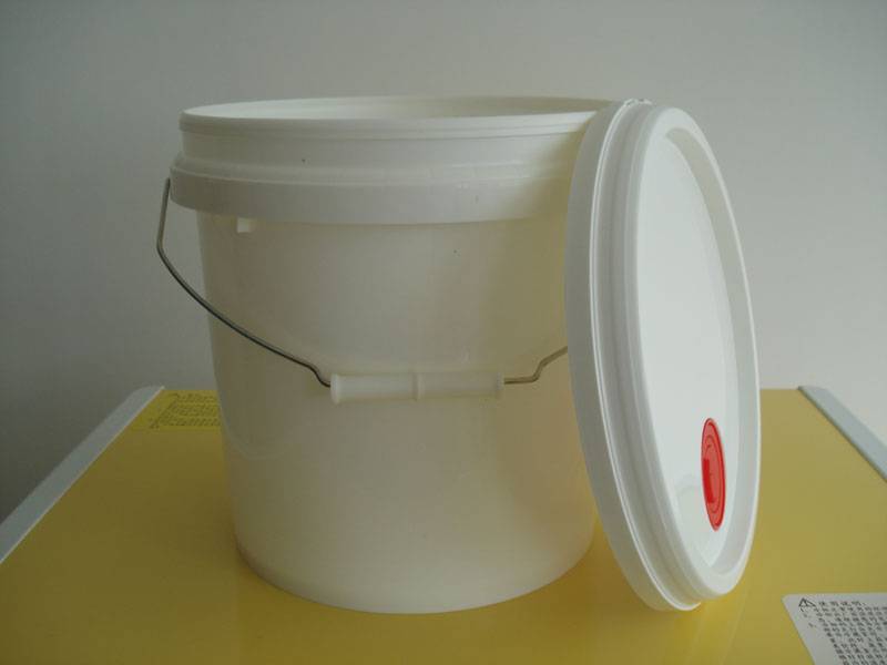 10L Plastic Pail With Spout - Suzhou Fansheng Plastic Manufature Co.Ltd ...