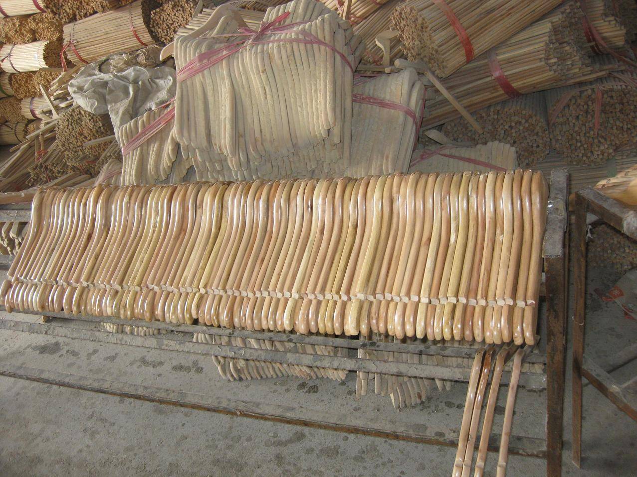 Оборудование для производства деревянных вешалок
