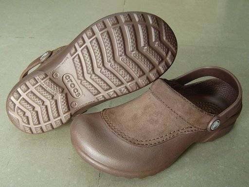 wholesale crocs suppliers