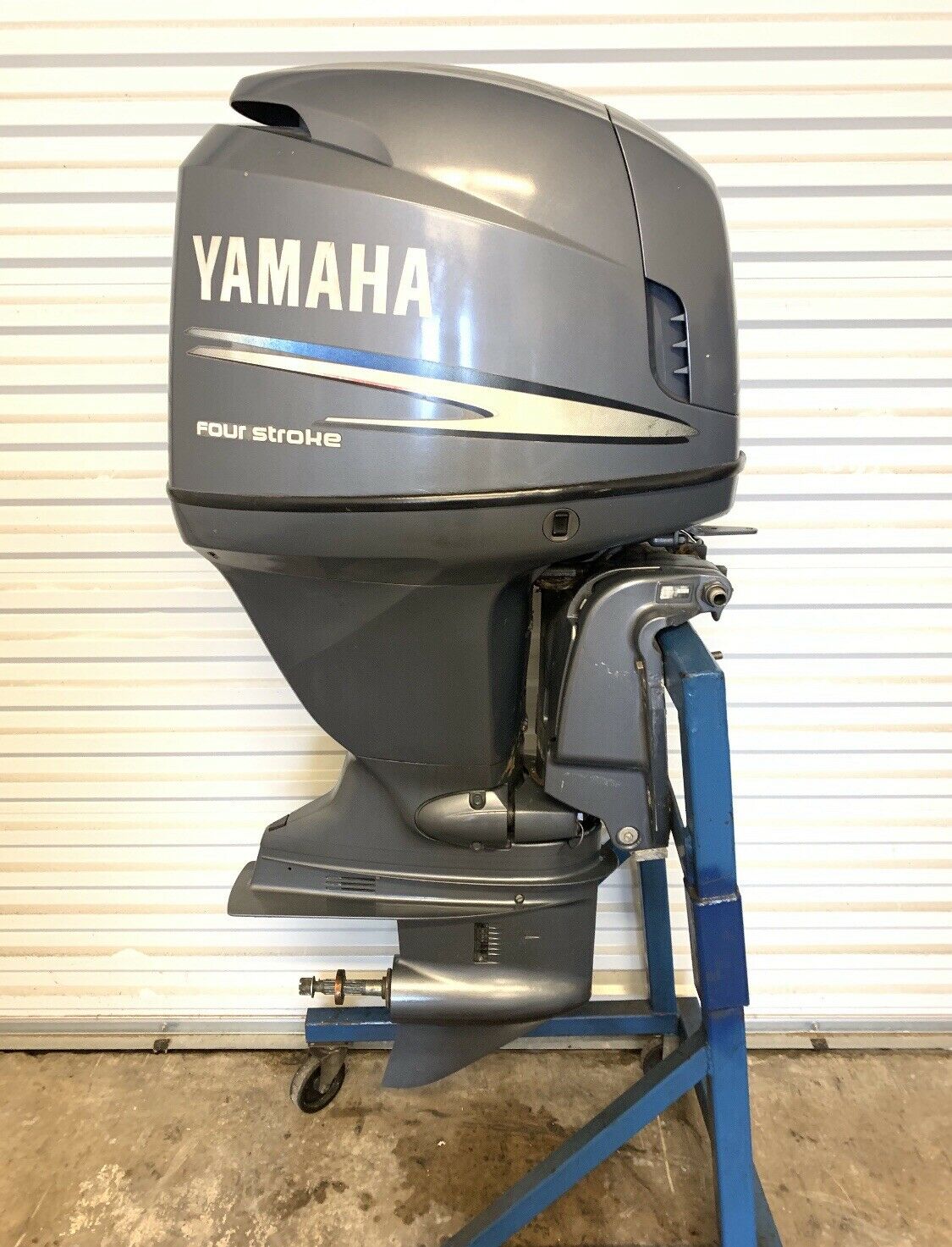 Купить мотор 115. Yamaha four stroke 115. Yamaha 115 Лодочный мотор. Yamaha outboard Motor. Лодочный мотор Ямаха 115 четырехтактный.