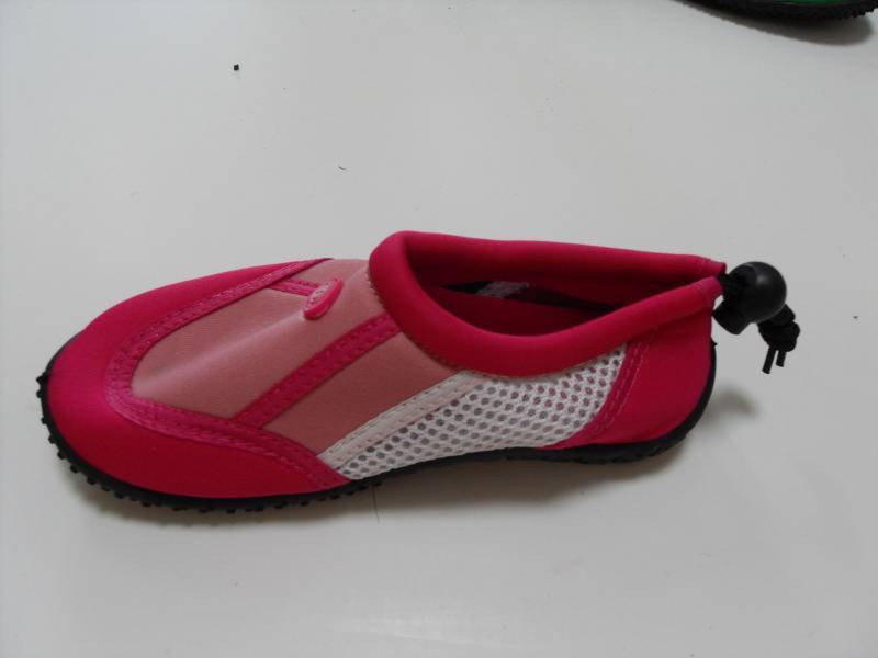 Water Shoes - DIBO TRADE CO., LTD. - ecplaza.net