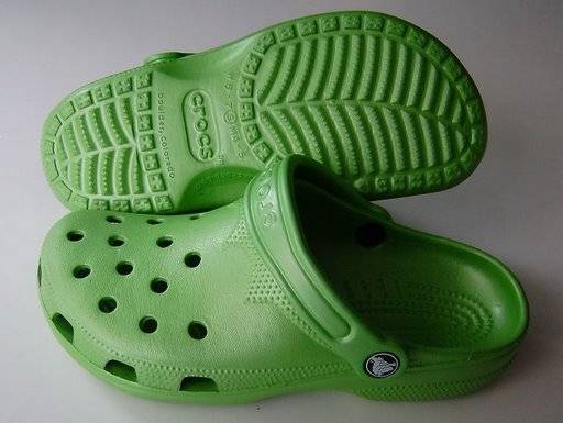 buy crocs wholesale