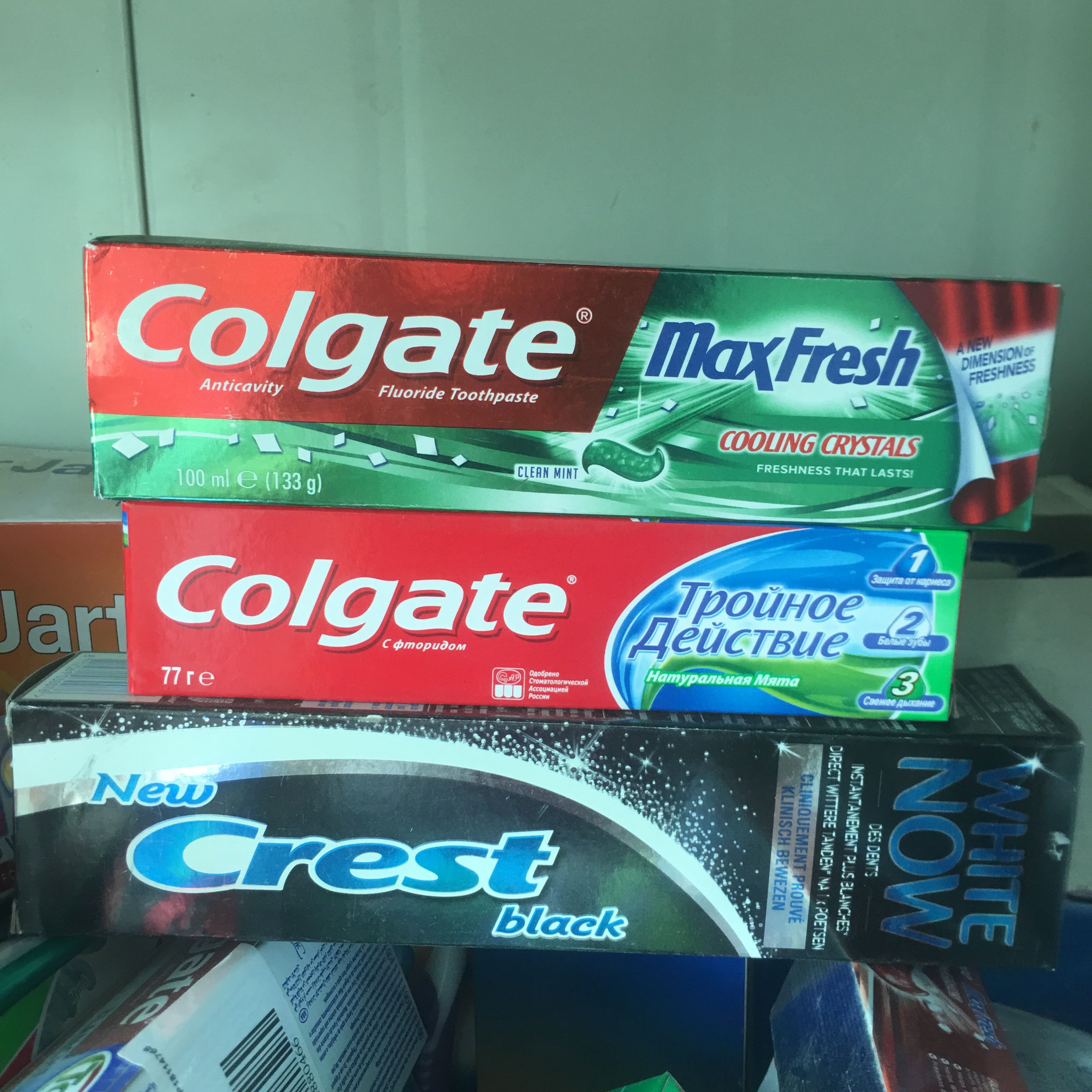 crest toothpaste manufacturer